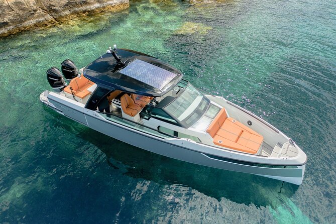 Kleftiko & Milos Private Cruise Snack & Open Bar - Speedboat Saxdor 32GTO: why this format fits Milos so well