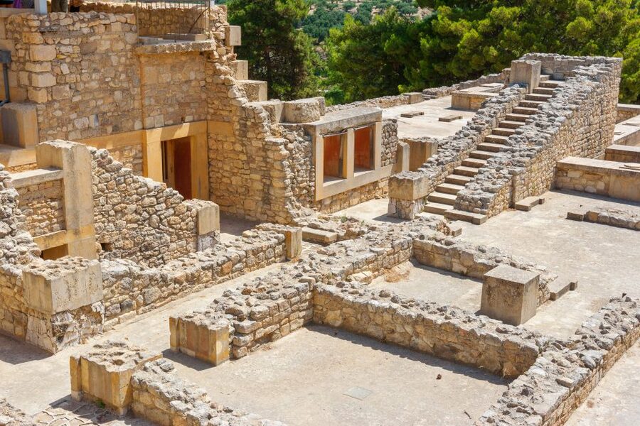Knossos Palace Skip-the-Line Ticket & Private Guided Tour - The Palace plan in 90 minutes: making 1,300 rooms feel understandable