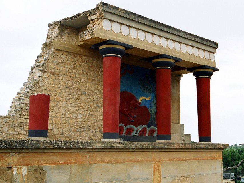 Knossos Palace Skip-the-Line Ticket & Private Guided Tour - What to bring, what you cannot bring, and how to stay comfortable