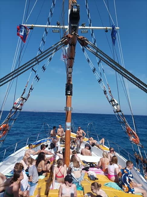 Kos: 3-Island Cruise with Lunch and Hotel Transfer - Platy: a beachy stop where the sea does the work