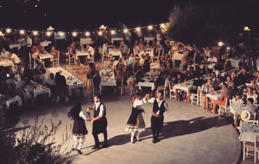 Kos: Tavern Dinner Experience with Greek Dancing and Wine - Your turn: learning basic Greek folk steps