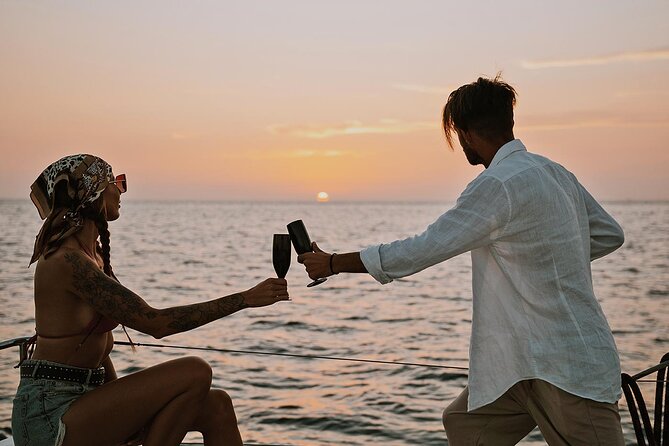 Luxury Santorini Sunset Cruise: Dinner, BBQ, Open Bar, Transfers - Transfers, Timing, and What to Pack for a 5-Hour Cruise