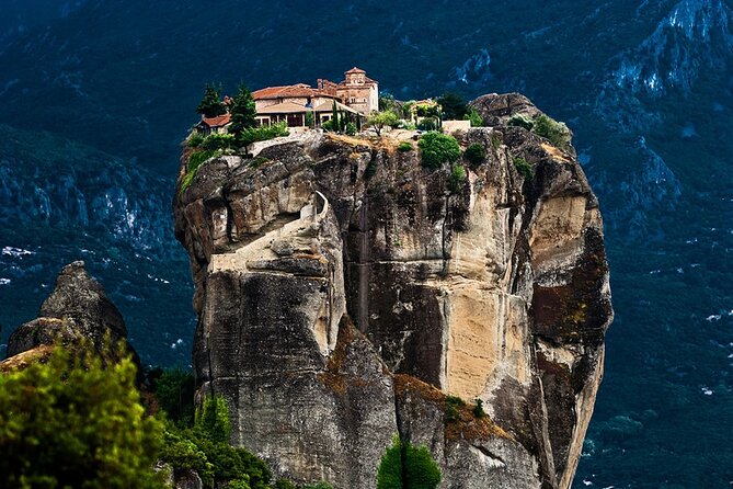 Magical Meteora from Parga - Dress code and practical packing tips for Meteora