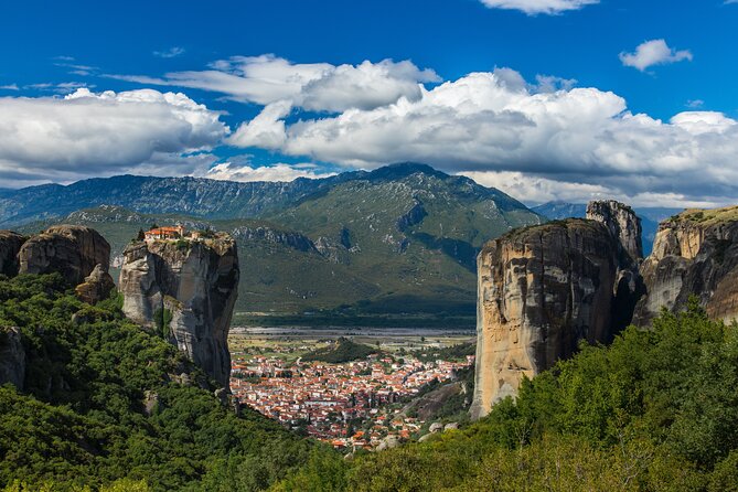 Meteora Day Trip with central Pick up & optional Lunch - Who should book this Meteora day trip from Athens