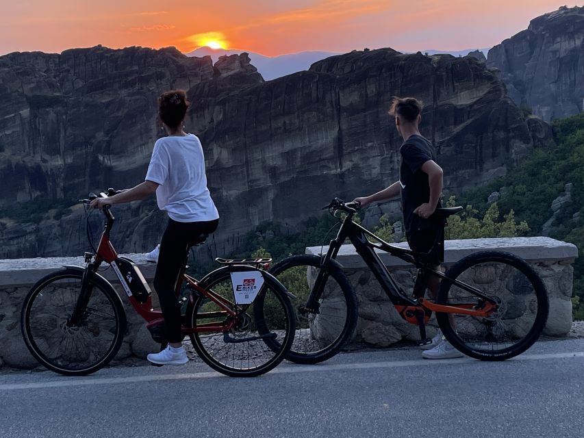 Meteora: E-Bike Epic Sunset Tour With Local Guide & Drink - Why Meteora by e-bike and sunset is a smart combo