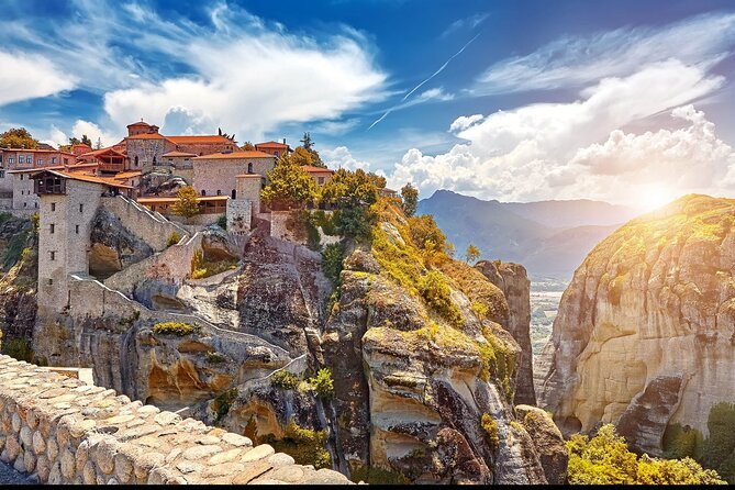 Meteora Full Day Private Tour from Athens including Lunch - Lunch time near Kastraki and Kalabaka: what the meal slot is really for