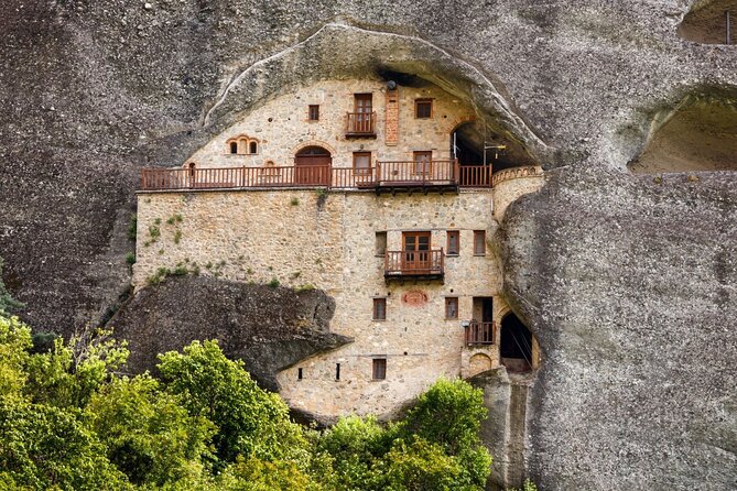Meteora: Guided Sunset Tour with Monasteries and Caves Visit - Why Meteora at sunset works so well for first-timers