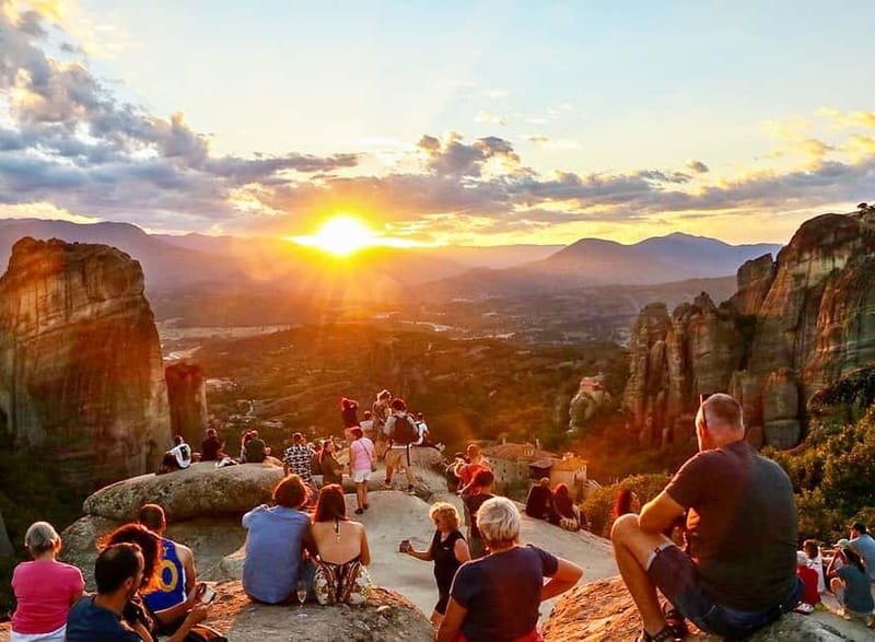 Meteora: Majestic Sunset Tour & Monasteries with Local Guide - Why This Meteora Sunset Tour Works So Well in 4 Hours