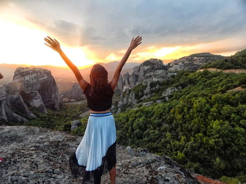 Meteora: Majestic Sunset Tour & Monasteries with Local Guide - Free Smart Audio Guide: How to Use It Without Fuss