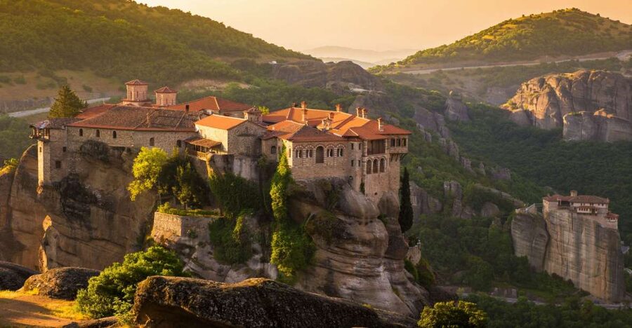 Meteora: Monasteries Tour, Lunch, and Athens Transfer Option - Meet Your Guide, Then Settle Into an Air-Conditioned Bus
