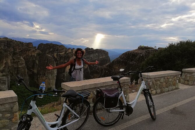 Meteora Sunset E-Bike Tour - Why Meteora looks different from the e-bike saddle