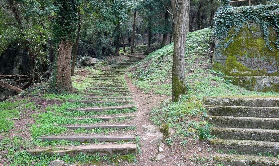 Meteora: Sunset Hike to Secret Caves - Bandovas Hermitages and the Ancient Monks Prison
