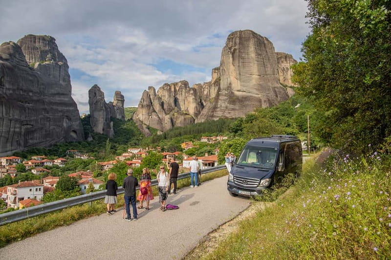 Meteora: Sunset Small Size Tour with Monastery & Caves visit - Photo Stops at Scenic Viewpoints, Plus Stops at All Six Monasteries