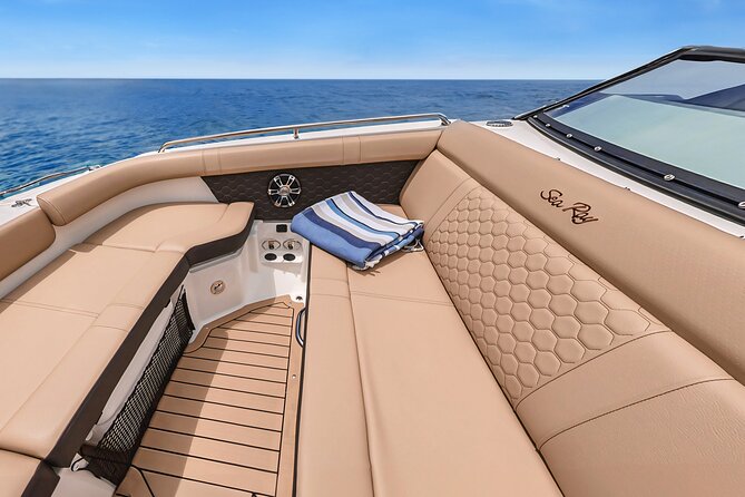 Milos: Luxury Private Cruise—Kleftiko Sarakiniko Poliegos - What you actually get on board: snacks, meals, wine, and towels