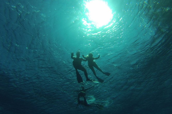 Milos Sailing Tour with snorkeling and lunch - Getting to the boat: Pollonia and Adamas in plain terms