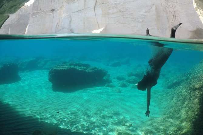 Milos Small-Group Full-Day Cruise with Snorkelling and Lunch - Crew Energy and the Small-Group Difference