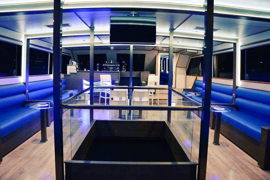 Mount Athos Glassbottom Cruise with Ammouliani Island visit - Ammouliani Island stop: 100 minutes to swim, eat, and cool down