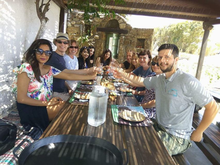 Mykonos: Farm, Ano Mera Village, and Beaches Guided Tour - Getting picked up, then starting with Agios Ioannis and runway views