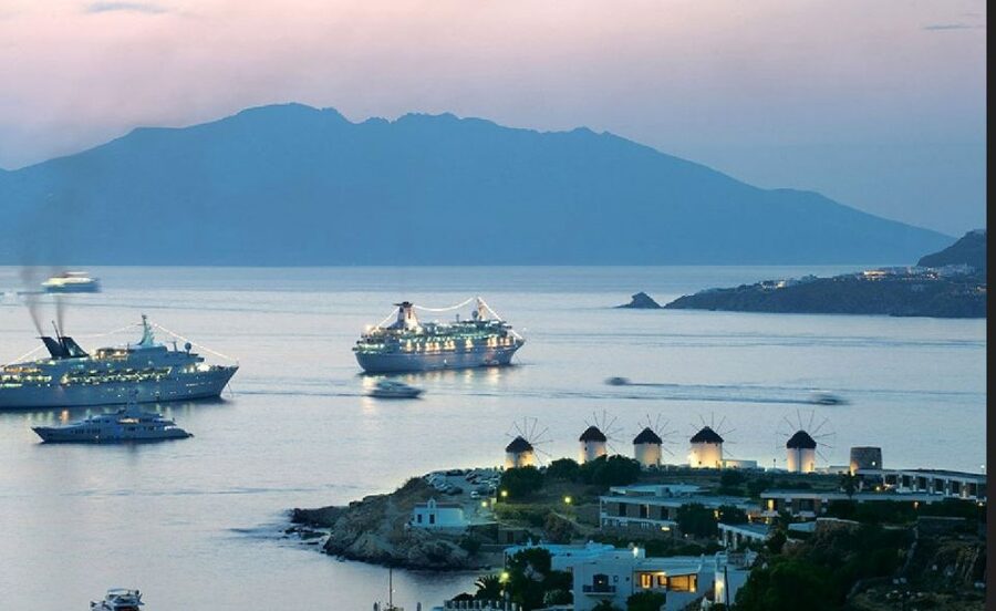 Mykonos: Highlights Tour with Panagia Tourliani Monastery - Walking Mykonos Town, not just posing in it