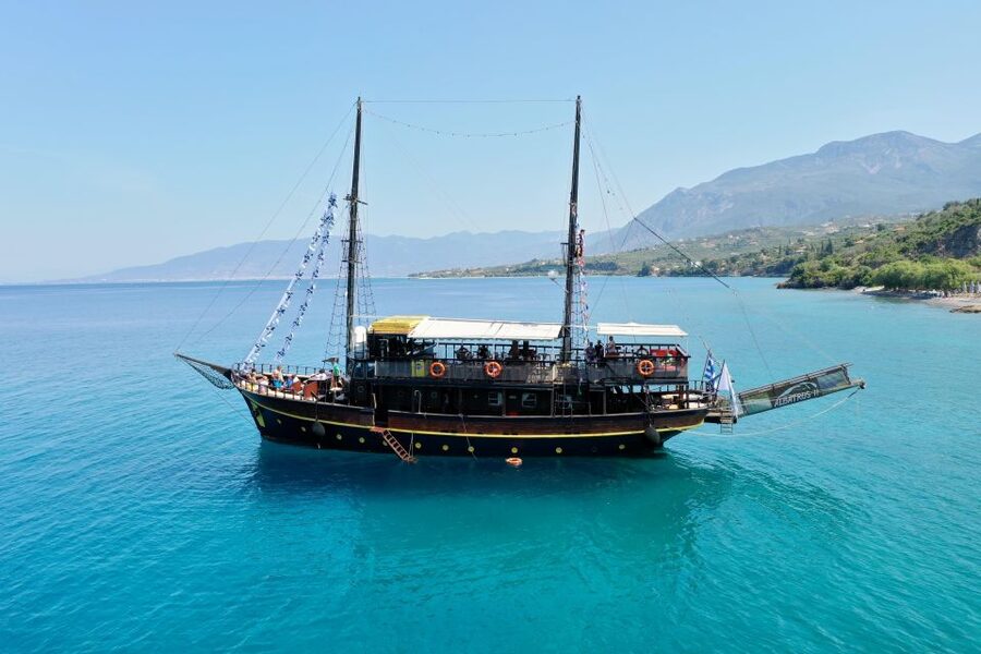 Mykonos: Sunset Party Boat Cruise with 1 Drink - Meeting at Aegean Ventures Kiosk in Mykonos Old Port