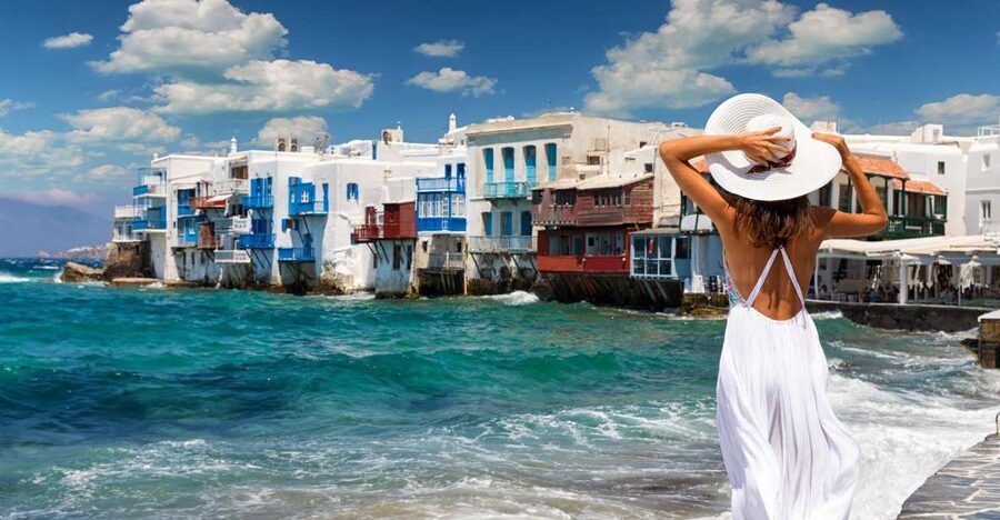 Mykonos Walking Tour - Getting picked up in Mykonos Town, without playing map roulette