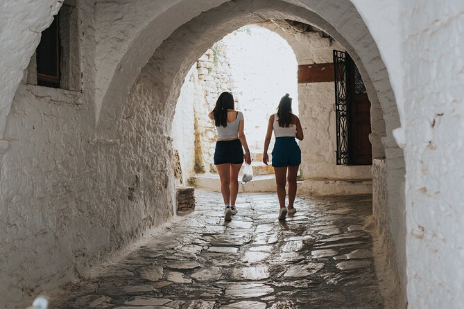 Naxos Highlights Bus Tour with Free Time for Lunch at Apeiranthos - Chalkio’s Venetian architecture, and the distillery option