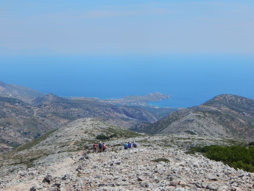 Naxos: Hike to the Top of Mount Zas with a Guide - Guides and pacing: what you gain with a small group