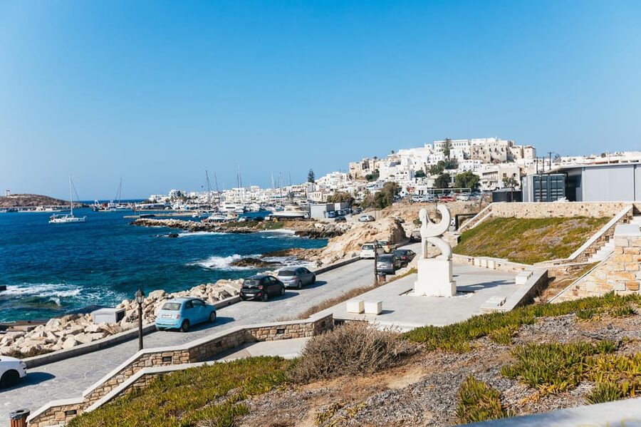 Naxos: Naxos Town Food Tour with Tastings and Wine - A Walk That Starts at the Town Hall Sphinx