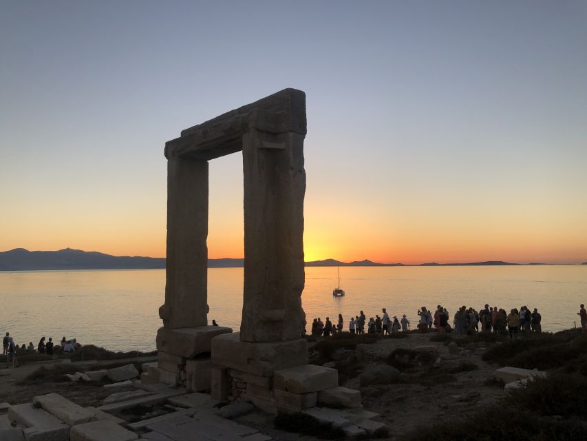 Naxos: Old Town, Castle & Portara Guided Sunset Tour - Portara and Apollo’s Temple: The Best Finish for Your First Evening