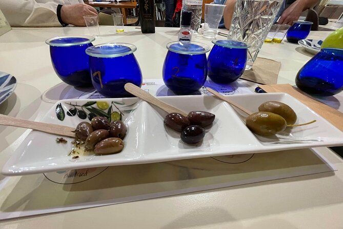 Organic Olive Grove tour & Olive oil tasting & lunch in Kalamata! - Optional Greek lunch: when it fits, and what to expect