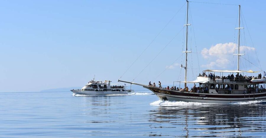 Ouranoupoli: Mount Athos Peninsula Sightseeing Cruise - Getting to the Athos Sea Cruises checkpoint (and parking with real life)