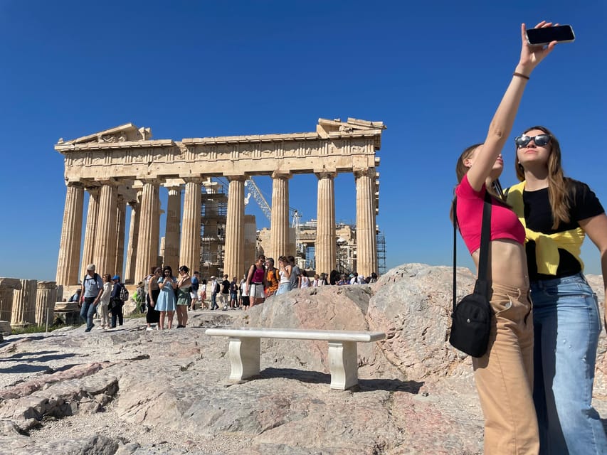 Parthenon & Acropolis Guided Tour in Spanish -Option Tickets - Propylaea and Temple of Athena Nike: reading the architecture