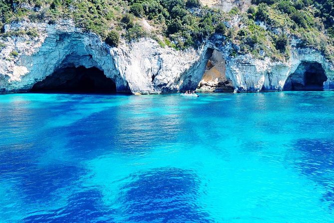 Paxoi, Antipaxoi and Blue Caves Cruise from Corfu - From Corfu to the Port: pickup, transfers, and what the day feels like