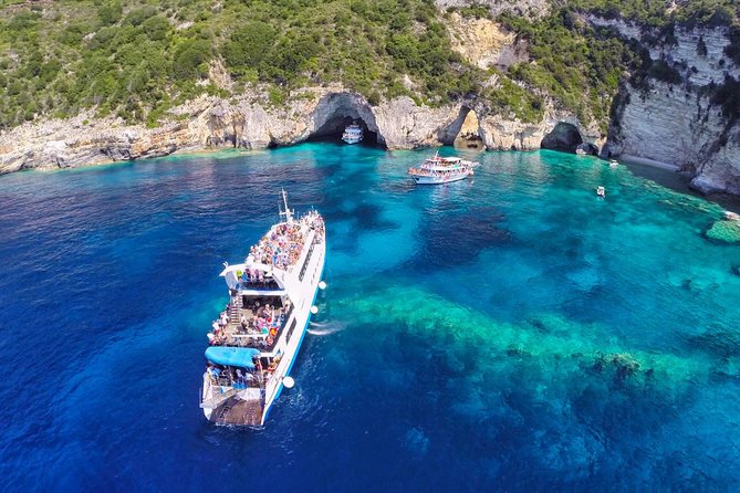 Paxos Antipaxos Blue Caves Cruise from Corfu - Paxos west coast cruising: rocky coastline and white sand