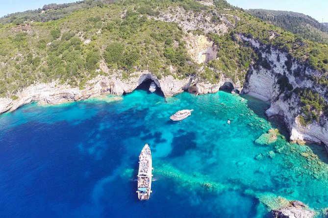 Paxos Antipaxos Blue Caves (Lakka Village) from Corfu - Getting to the port: Corfu or Lefkimmi departures and boarding windows