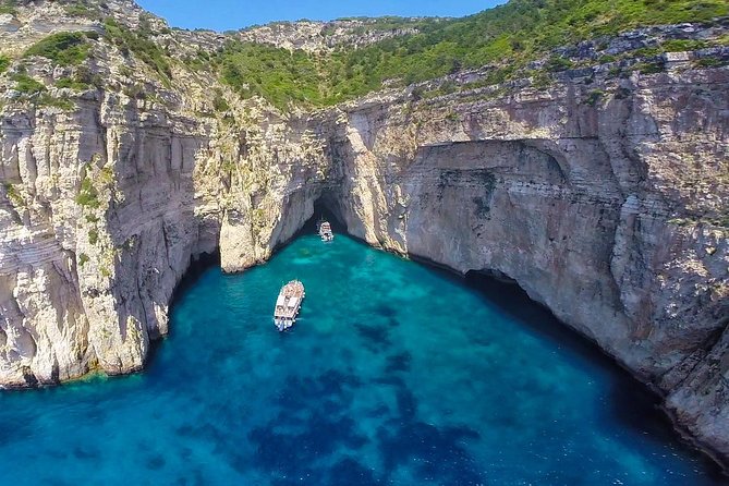 Paxos Antipaxos Blue Caves (Lakka Village) from Corfu - Antipaxos Mesovrika and Paradise beach: swim, snorkel, and jump off