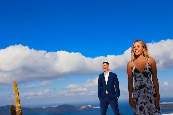 Personal Travel and Vacation Photographer Tour in Santorini - Timing, weather, and crowd reality
