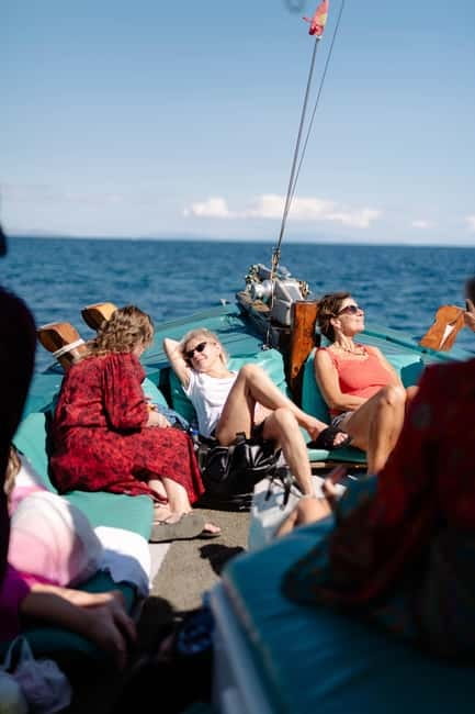 Porto Rafti: Athens East Attica Hidden Gems Cruise - Coast Views on the Move: Colossus of Porto Rafti and the East Attica Line