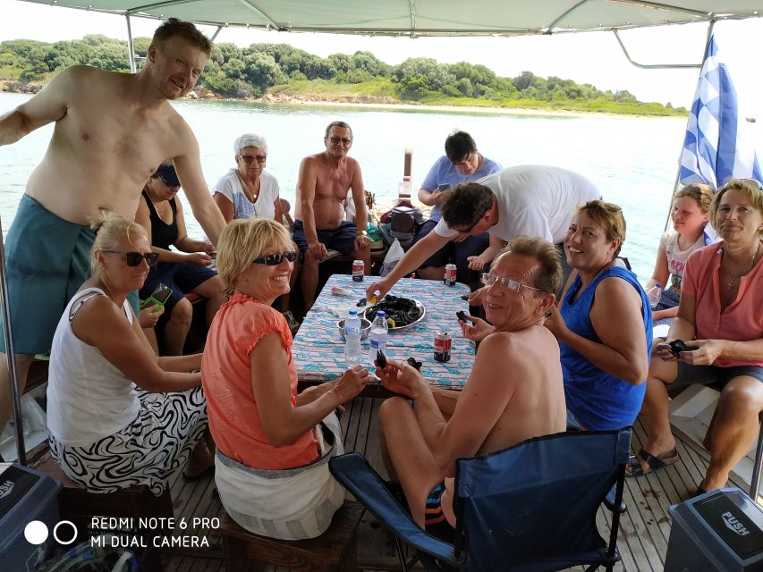 Preveza: Dolphin Watching Cruise with Lunch and Drinks - Meeting at Preveza port, then easing into the cruise