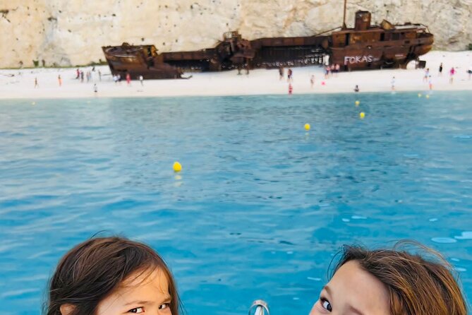 Private 7m 250hp speed boat tour Shipwreck Blue caves up to 8pax - Price and value: when $722.87 per group makes sense