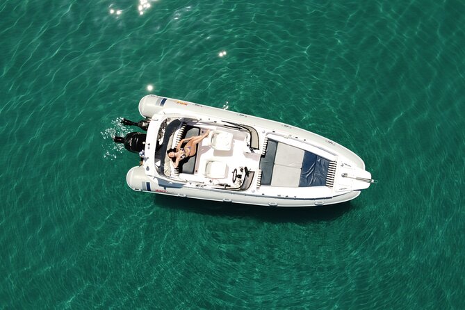 Private 7m 250hp speed boat tour Shipwreck Blue caves up to 8pax - Shipwreck Bay meets Blue Caves: the cruise portion you will remember