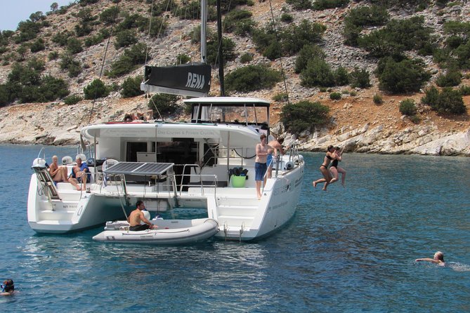 Private Catamaran All-Inclusive Cruise in Naxos - Views and the shipwreck or Paros viewpoint factor