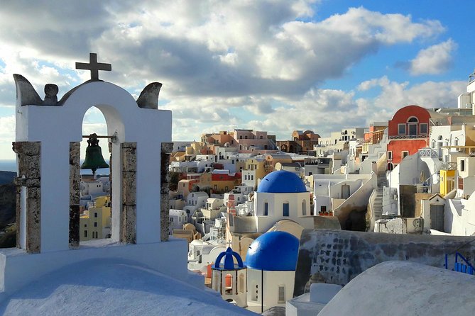 Private Classic Santorini Panorama: Visit the most popular destinations! - Price and Value: What $235.81 Per Person Buys in Real Terms
