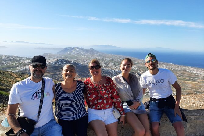 Private Classic Santorini Panorama: Visit the most popular destinations! - Lighthouse Stop Near the Southwest Coast: A 1892 Viewpoint Moment