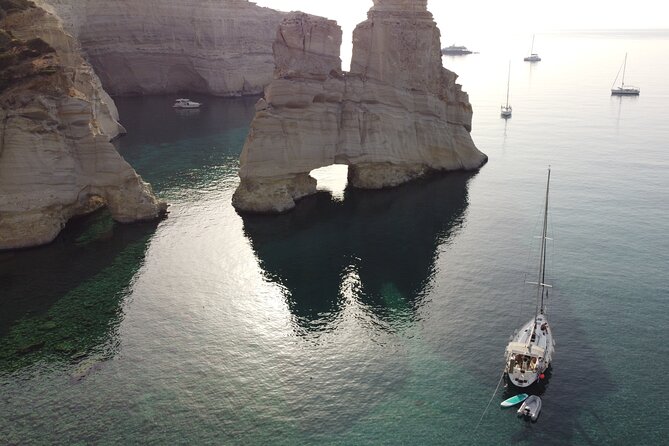 Private Daily Sailing Cruise to Discover the Highlights of Milos - Key Points That Make This Sailing Day Work
