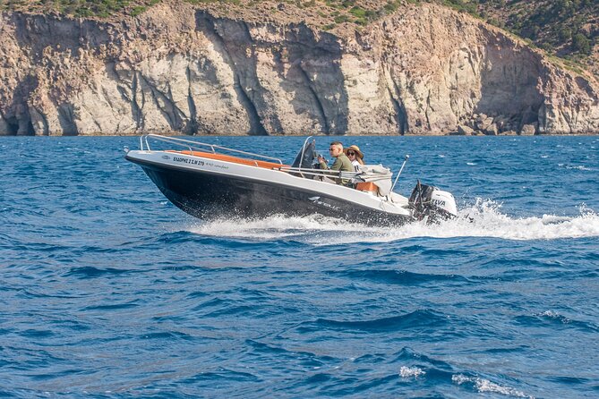 Private ELDORIS Boat Rental in Milos Agia Kiriaki GREECE - The Boat Specs Matter More Than You Think