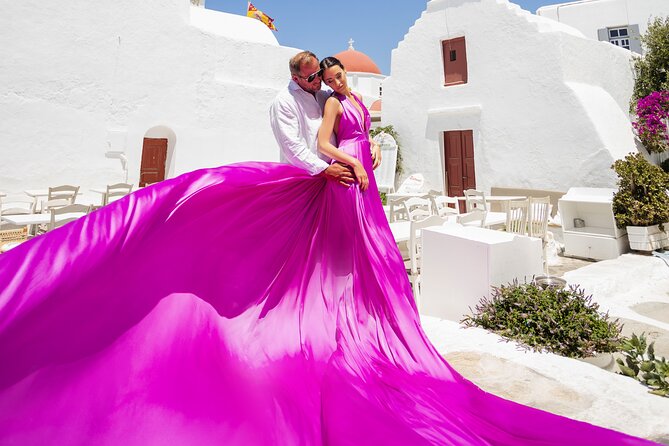 Private Flying Dress Photoshoot in Mikonos - The “flying dress” part, and why the assistant matters
