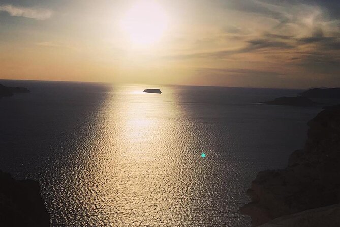 Private Santorini Sunset Picnic Experience - Getting there with private transfers, not transit stress