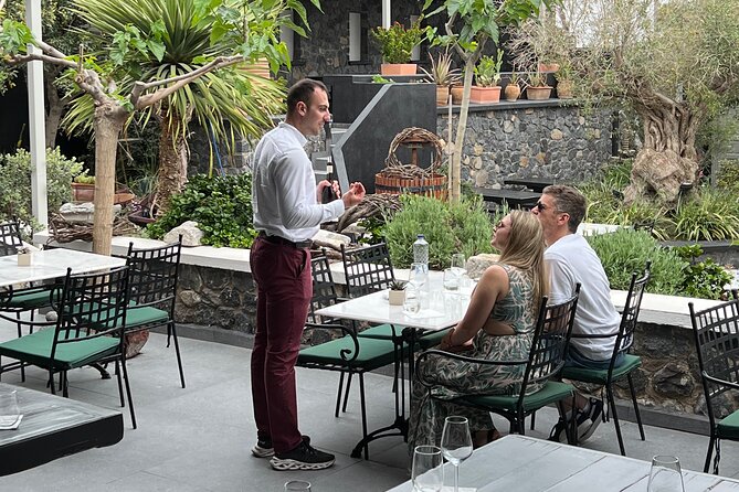 Private Wine Tour in 3 Wineries with 12 Wine Tastings and Tapas - The Food and Water Pairing: What You’ll Eat Along the Way