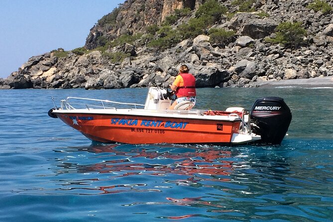 RENT A BOAT 5,5m-30hp LICENCE FREE MARATHI - Your briefing and the real-time map app (the confidence builder)